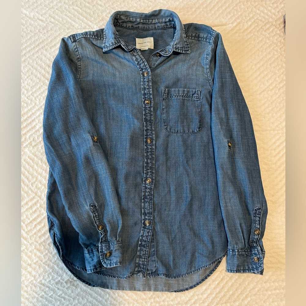 American Eagle Outfitters Blue Button Down Shirt
